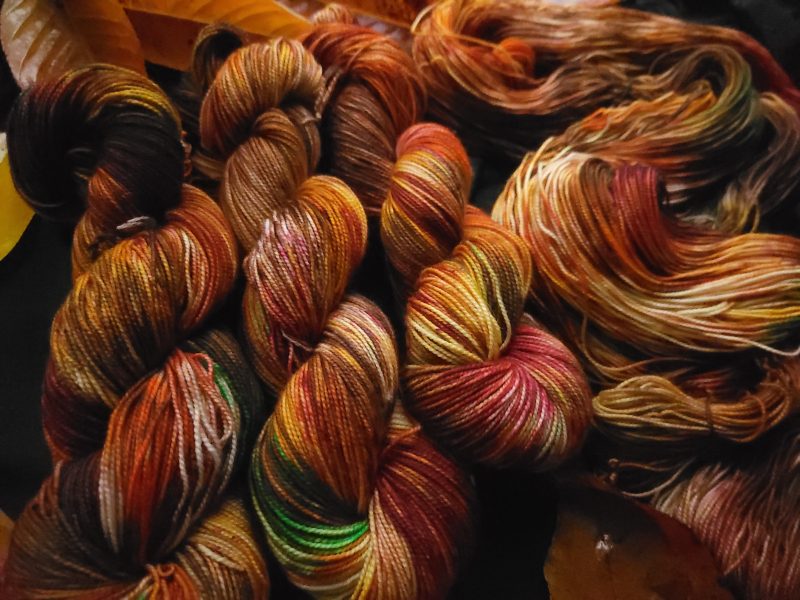 Windfall on SW Merino & nylon high twist 4 ply yarn – Hooking